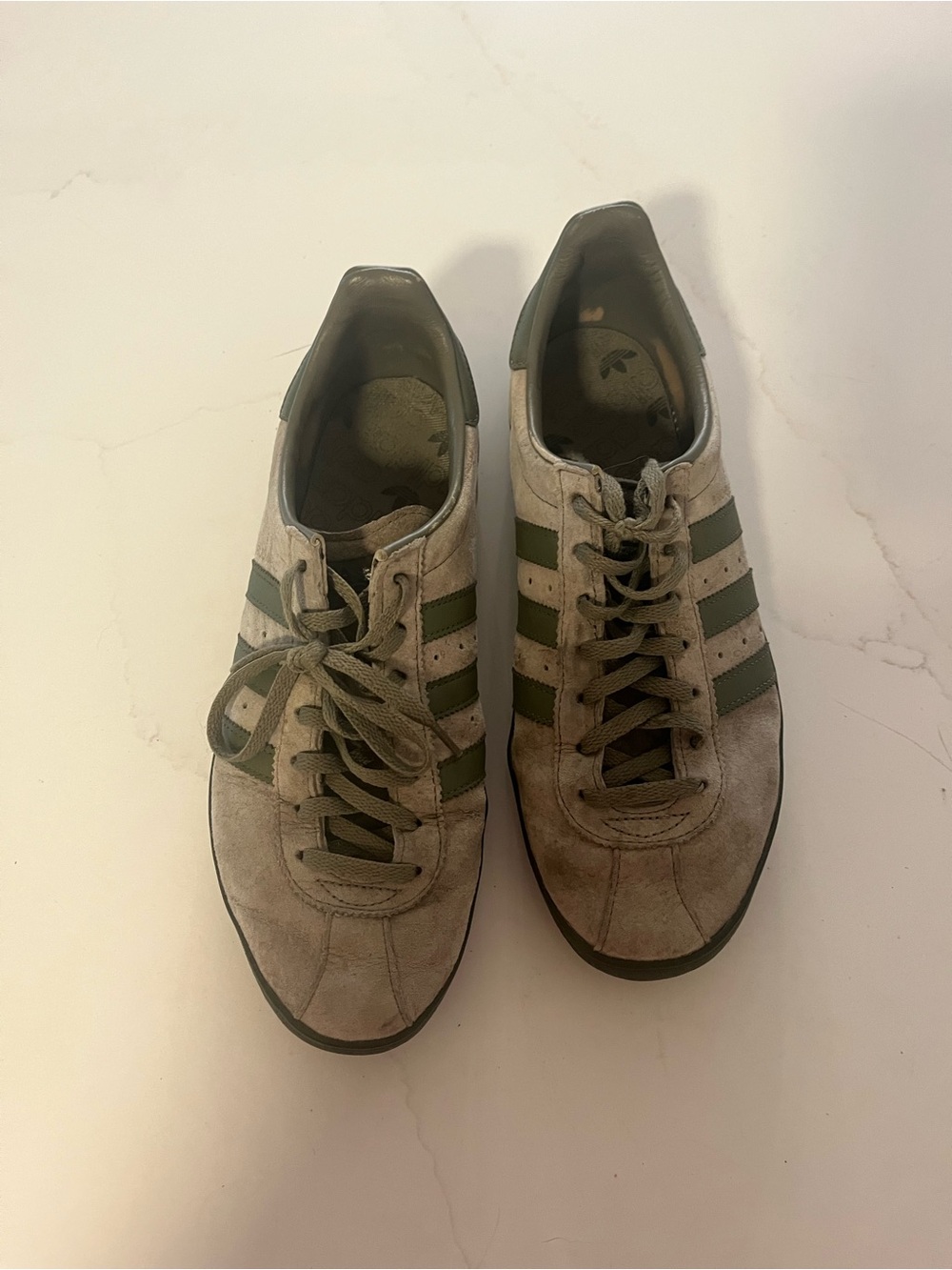 adidas Men’s Sneakers with Green Stripes - Picture 3 of 6